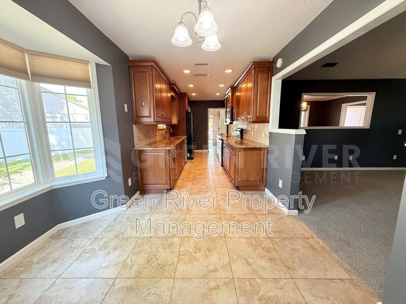 Pool home in Orange Park! property image
