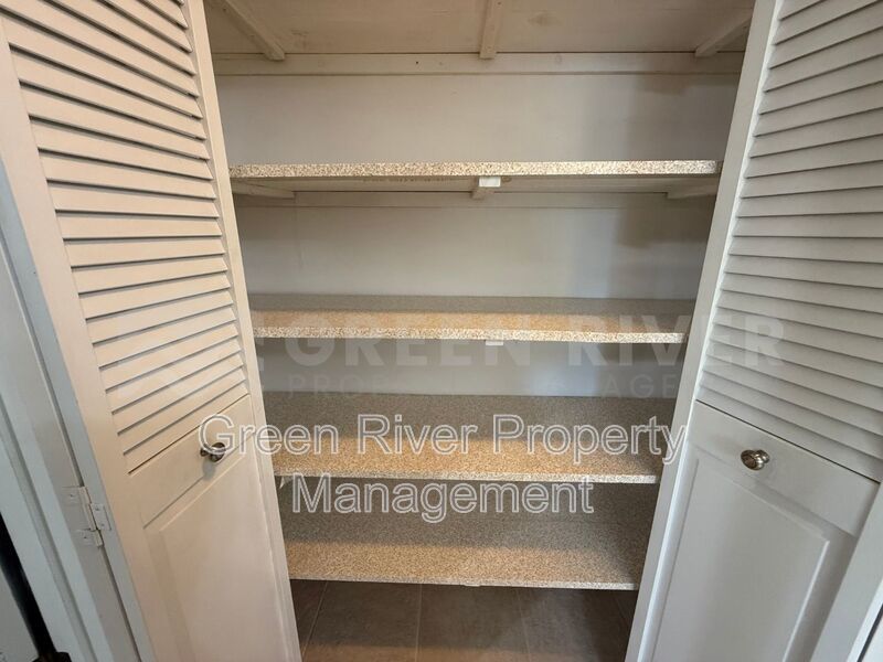 Pool home in Orange Park! property image