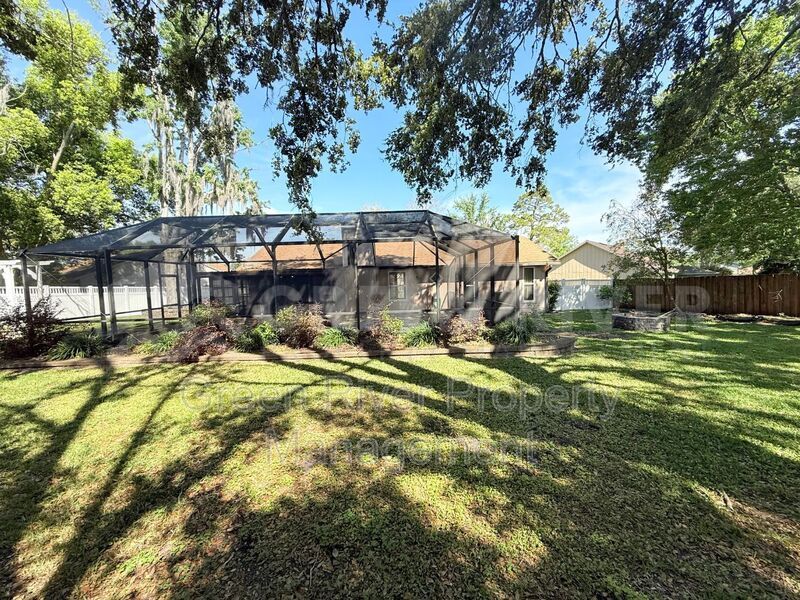 Pool home in Orange Park! property image