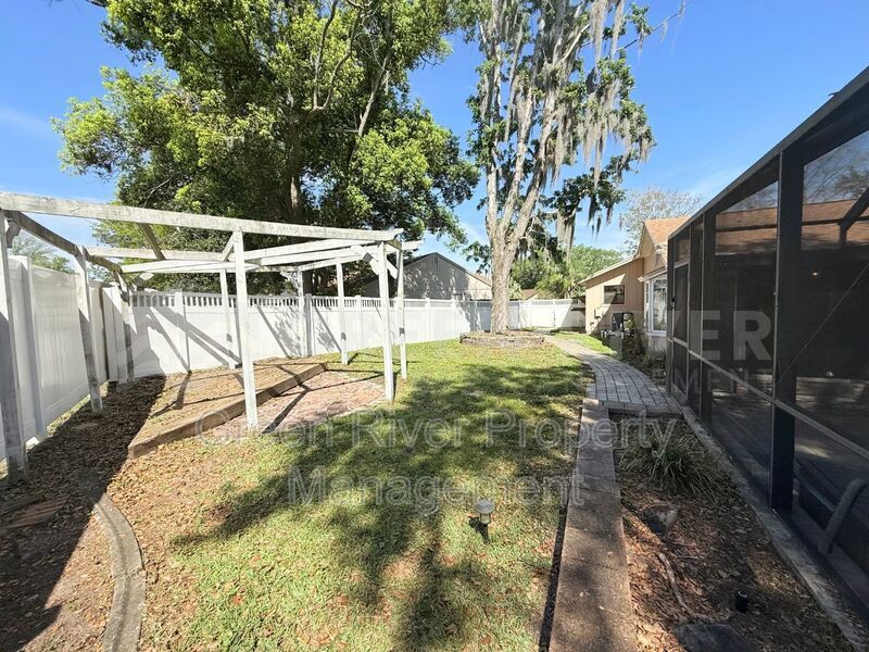 Pool home in Orange Park! property image