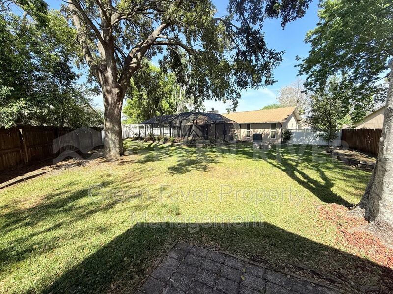 Pool home in Orange Park! property image