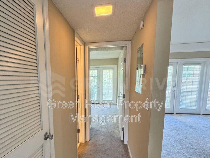 Serene Second-Floor Living in The Colony – 2 Bed, 2 Bath Condo!!! property image