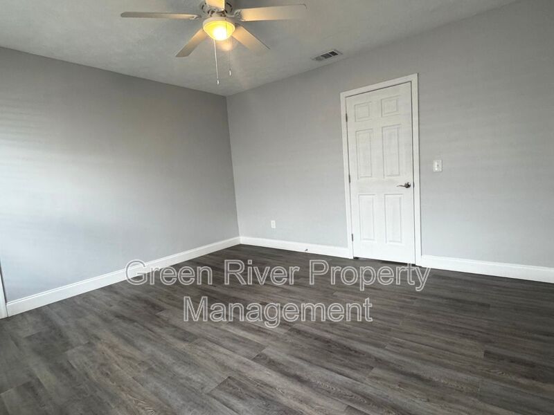 Charming 2-Bedroom Duplex in the Heart of Riverside property image
