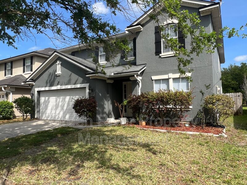 Large family home in Autumn Point property image
