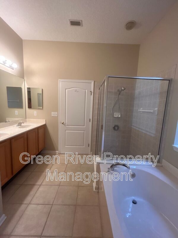 Primary Suite Downstairs + Eagle Harbor Amenities Included! property image