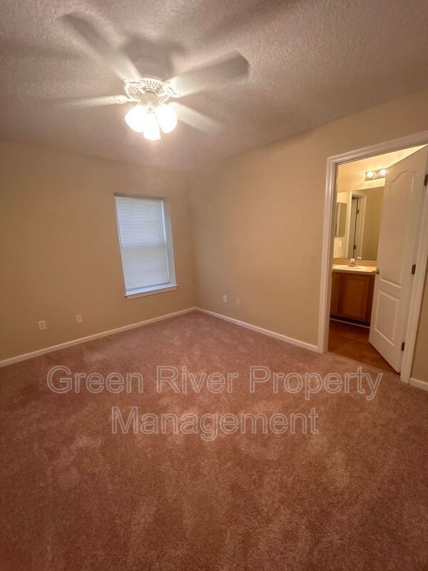 Primary Suite Downstairs + Eagle Harbor Amenities Included! property image