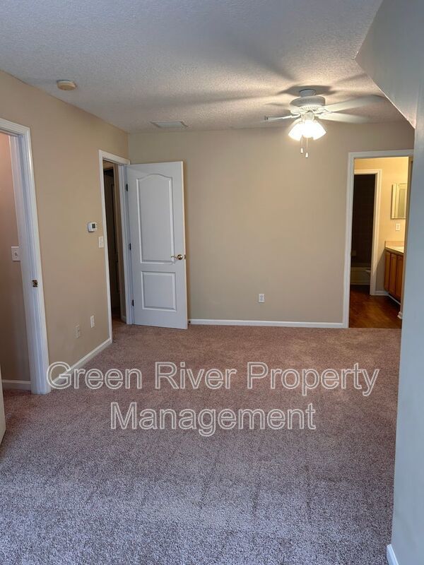Primary Suite Downstairs + Eagle Harbor Amenities Included! property image