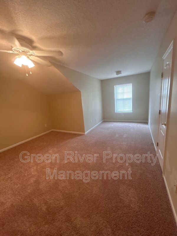 Primary Suite Downstairs + Eagle Harbor Amenities Included! property image