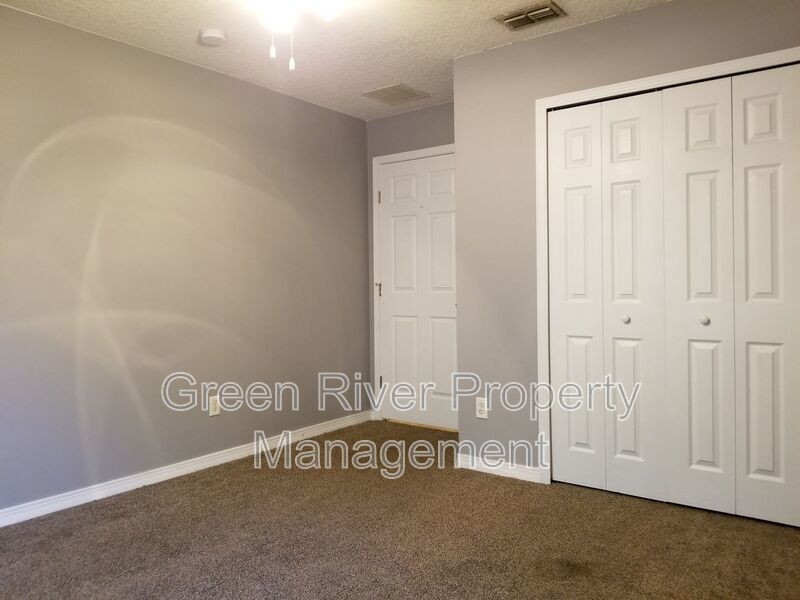 Charming 4 Bedroom 2 Bath Home!! property image