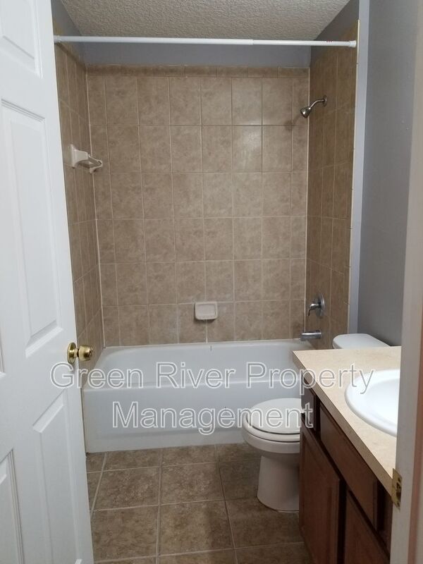 Charming 4 Bedroom 2 Bath Home!! property image