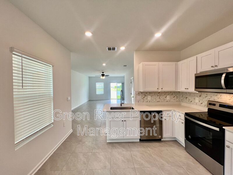 Brand new Townhome in Bridgwater property image