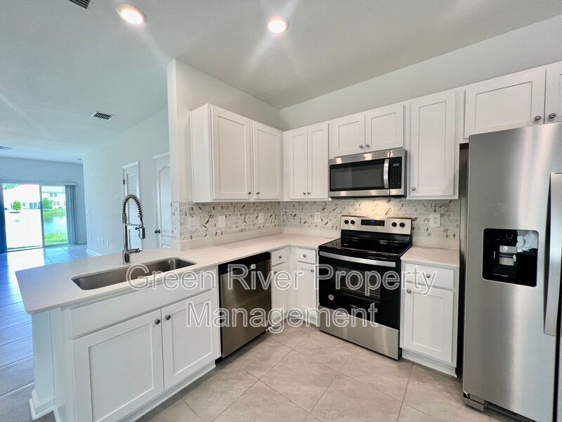 Brand new Townhome in Bridgwater property image