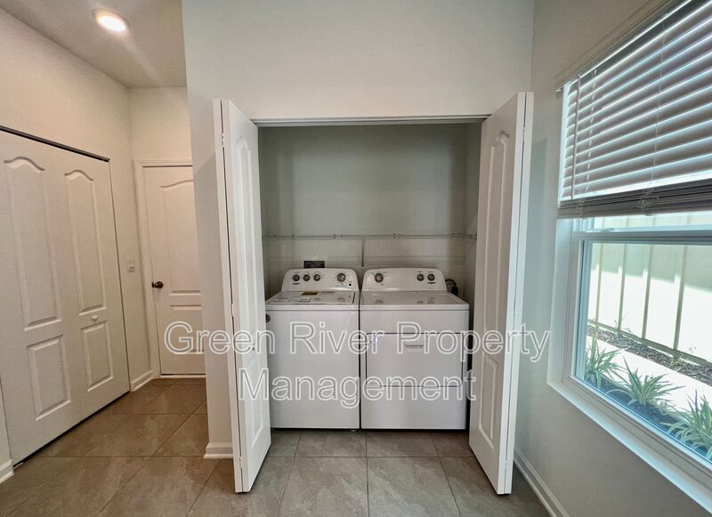 Brand new Townhome in Bridgwater property image
