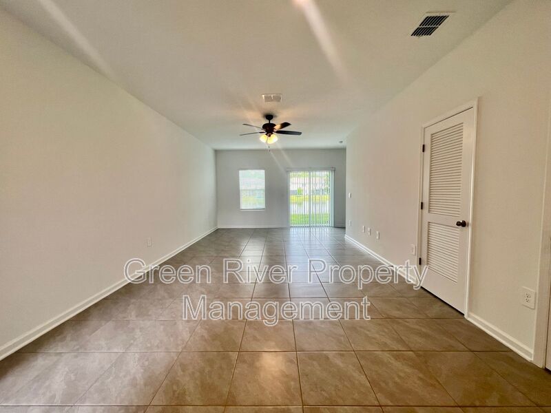 Brand new Townhome in Bridgwater property image