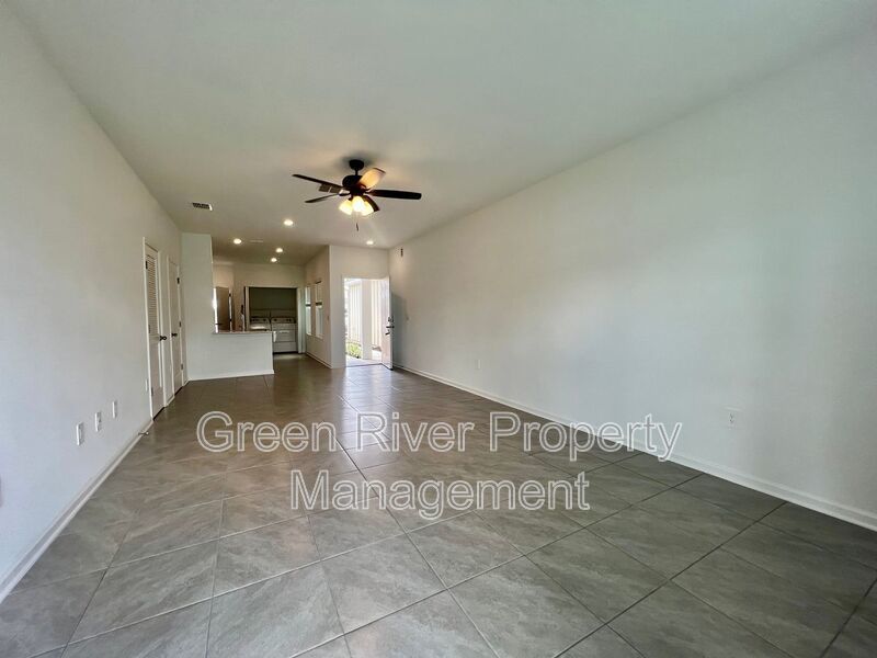 Brand new Townhome in Bridgwater property image