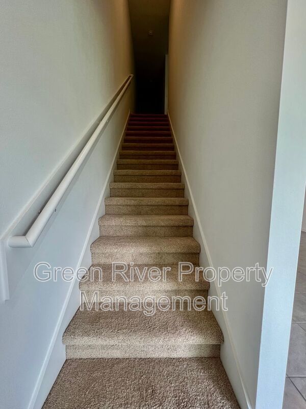 Brand new Townhome in Bridgwater property image