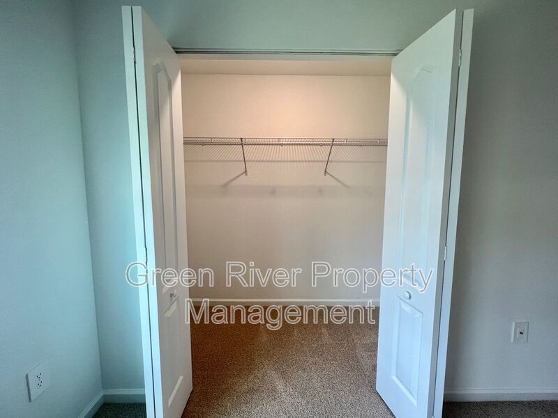Brand new Townhome in Bridgwater property image
