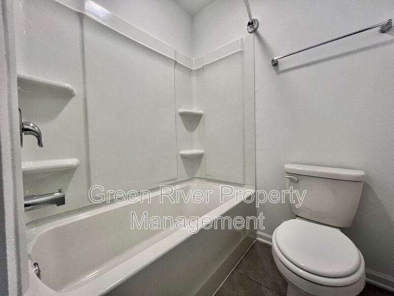 Brand new Townhome in Bridgwater property image