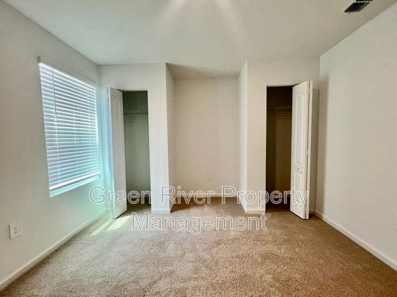 Brand new Townhome in Bridgwater property image