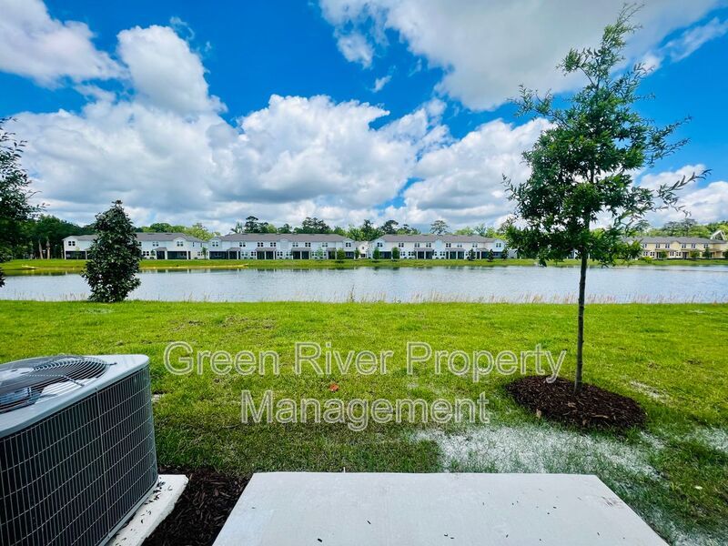 Brand new Townhome in Bridgwater property image