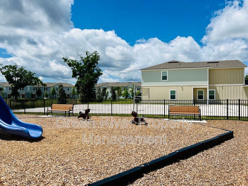 Brand new Townhome in Bridgwater property image