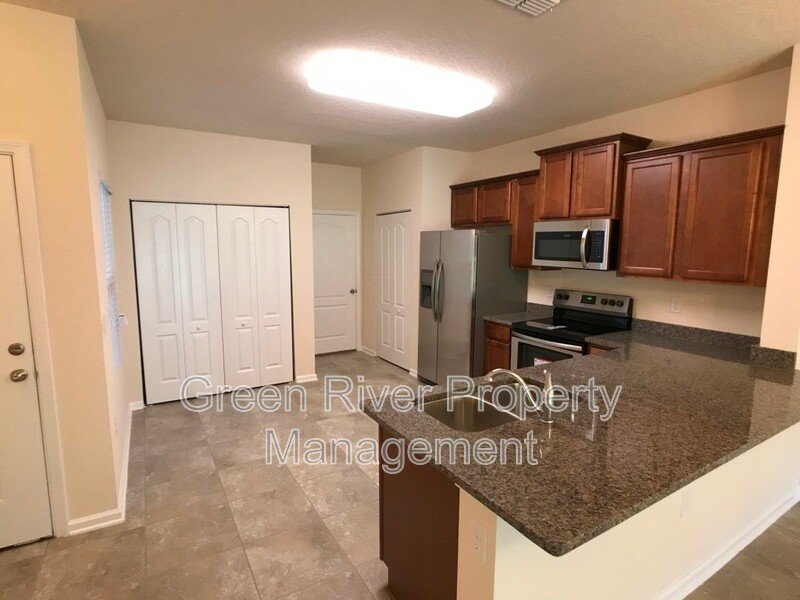 Beautiful St. Johns Townhome | Resort-Style Amenities & Pet Friendly! property image