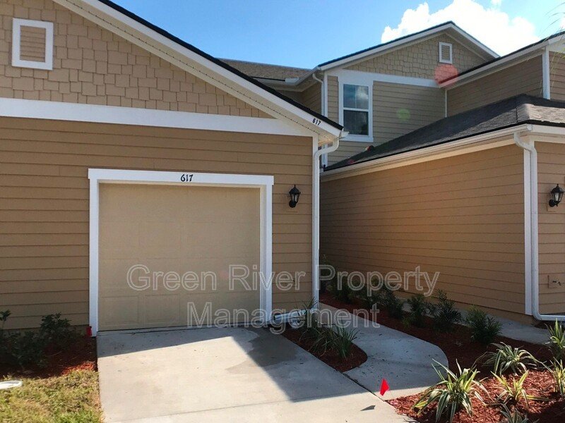 Beautiful St. Johns Townhome | Resort-Style Amenities & Pet Friendly! property image