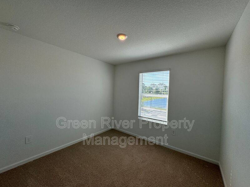 Pet-friendly, 3 bedrooms, 2.5 baths, a screened porch, and great St. Augustine location!! property image