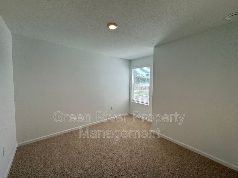Pet-friendly, 3 bedrooms, 2.5 baths, a screened porch, and great St. Augustine location!! property image