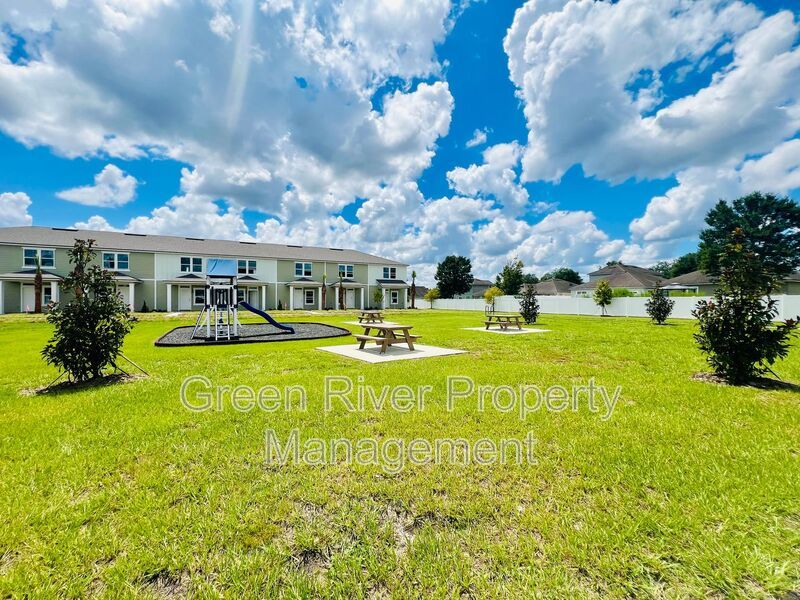 Charming Middleburg Townhome with Garage In Kindlewood! property image