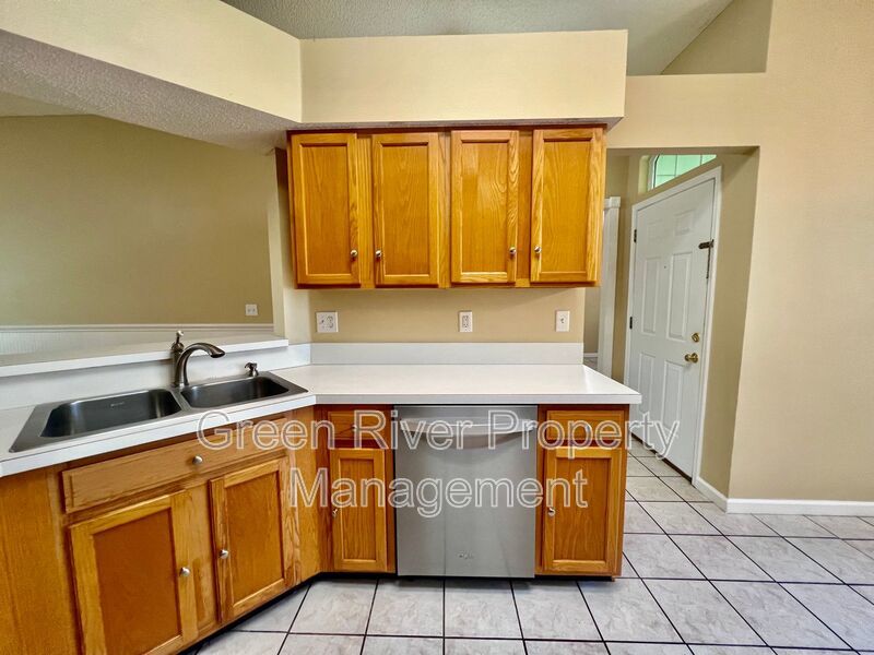 Greenfield Lakes Beauty | Fenced Yard, Sunroom & Pet Friendly! property image