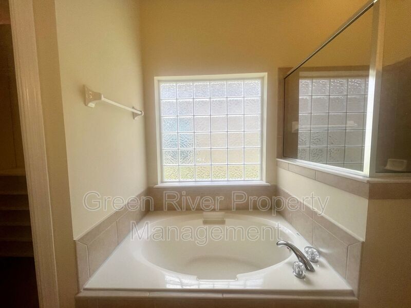 4 bedroom 3 bath in Fleming Island Plantation!! property image