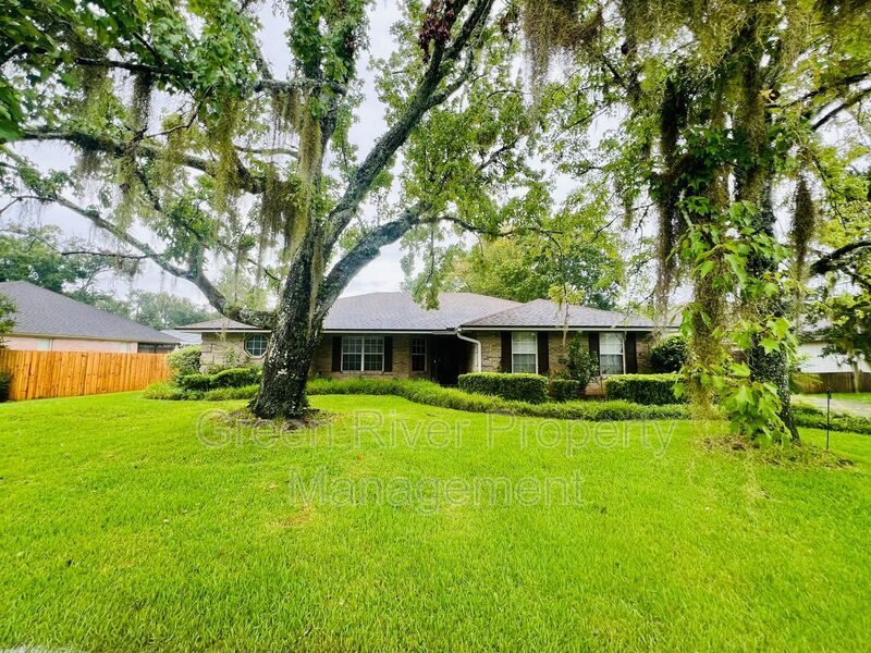 Poolside Peace in Oak Creek - Fleming Island Living at Its Finest!! property image