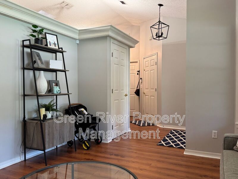 Poolside Peace in Oak Creek - Fleming Island Living at Its Finest!! property image