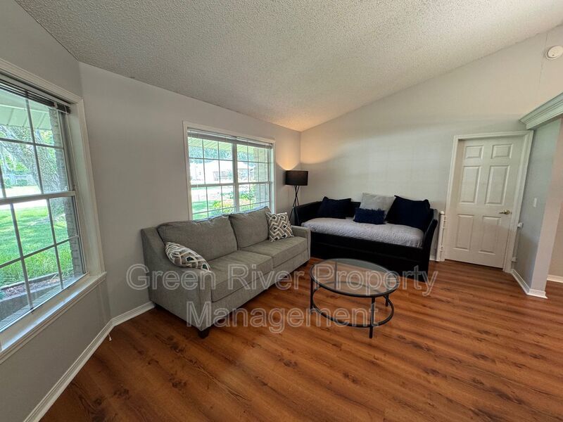 Poolside Peace in Oak Creek - Fleming Island Living at Its Finest!! property image