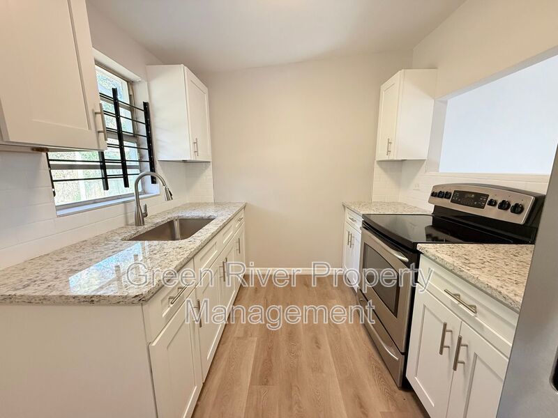 Bungalow in Jacksonville - Newly Renovated! property image