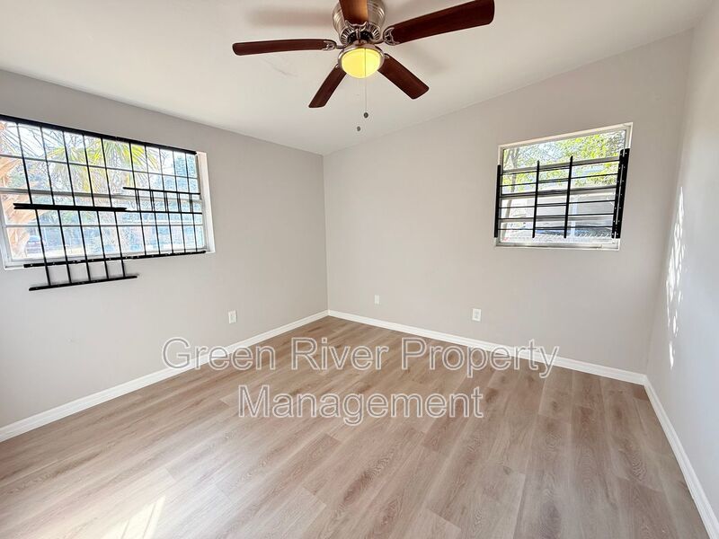 Bungalow in Jacksonville - Newly Renovated! property image