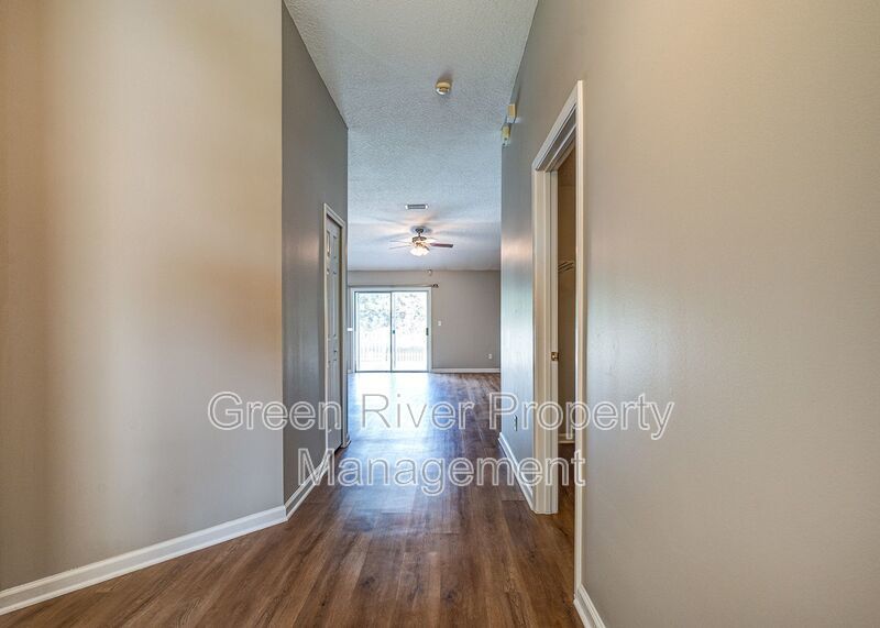3 bedroom / 2 bath Gem with Pond Views in Spencer's Plantation! property image