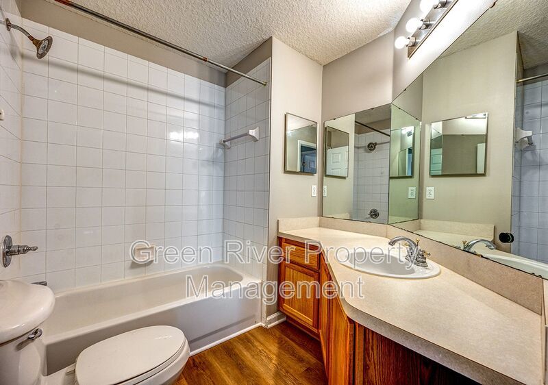 3 bedroom / 2 bath Gem with Pond Views in Spencer's Plantation! property image
