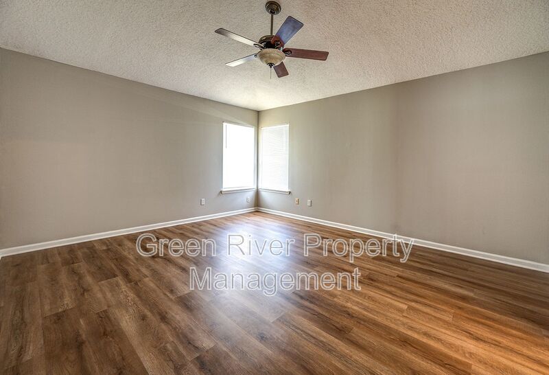 3 bedroom / 2 bath Gem with Pond Views in Spencer's Plantation! property image