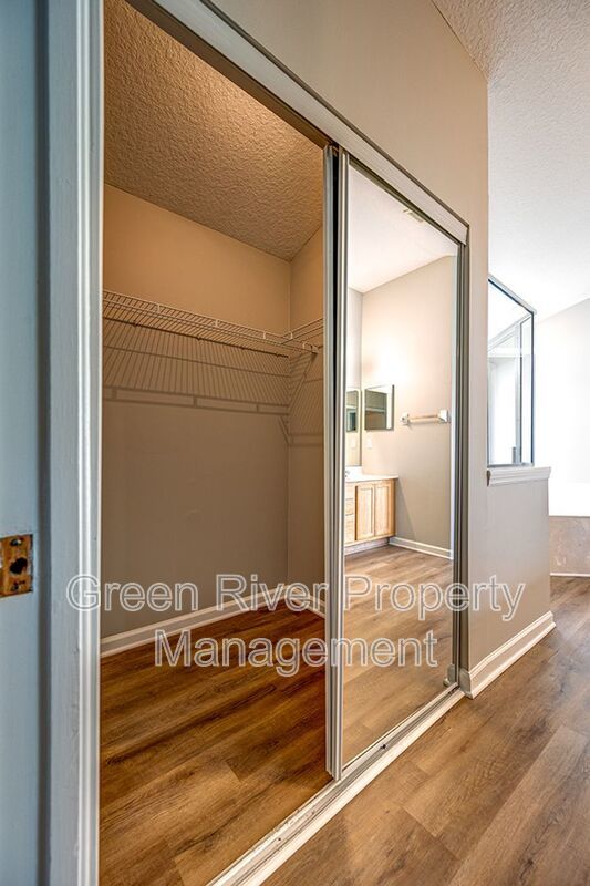 3 bedroom / 2 bath Gem with Pond Views in Spencer's Plantation! property image