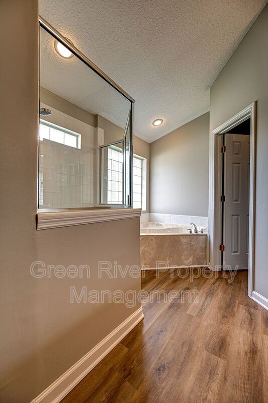 3 bedroom / 2 bath Gem with Pond Views in Spencer's Plantation! property image
