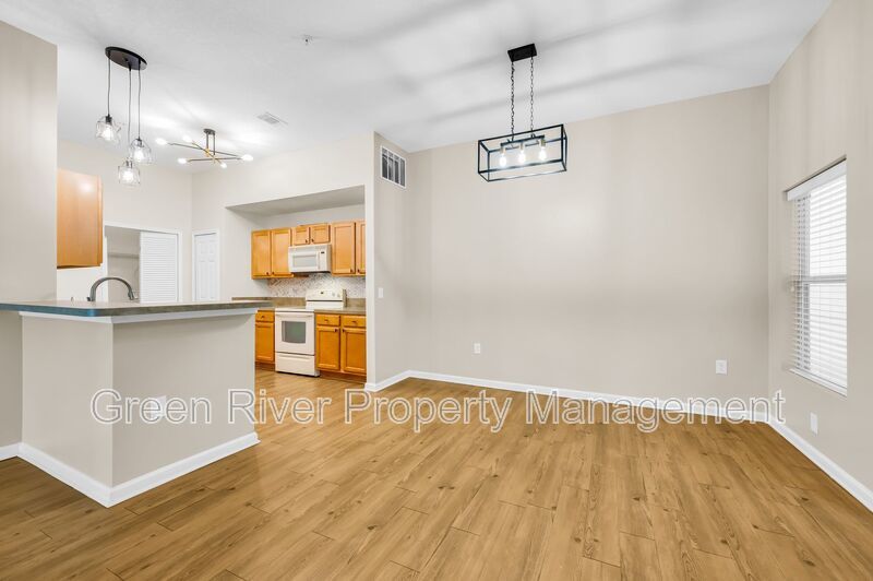 Spacious 2 Bedroom/2 Bathroom Condo in Gated Community with Pool property image