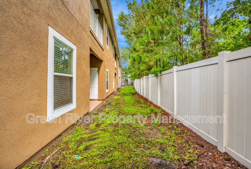 Spacious 2 Bedroom/2 Bathroom Condo in Gated Community with Pool property image