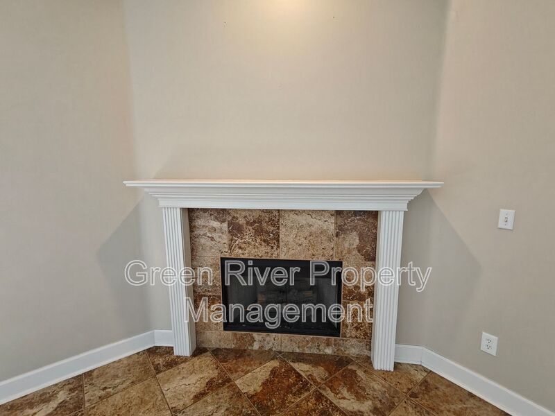 Spacious 5-Bedroom Home with Pond View & Resort-Style Amenities property image