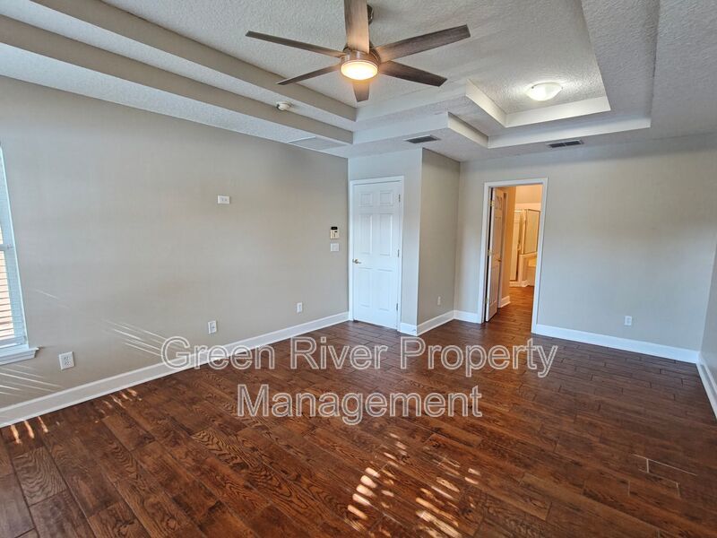 Spacious 5-Bedroom Home with Pond View & Resort-Style Amenities property image