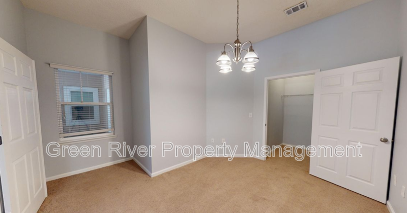 Chic 3-Bed, 2-Bath Condo in Greenstone at Aberdeen! property image