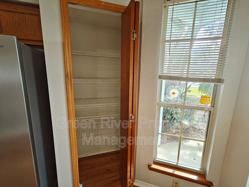 Beautiful 3BR/2BA Home with Garage, Screened Porch & Fenced Yard! property image