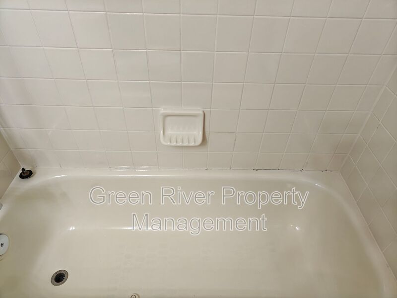 Beautiful 3BR/2BA Home with Garage, Screened Porch & Fenced Yard! property image