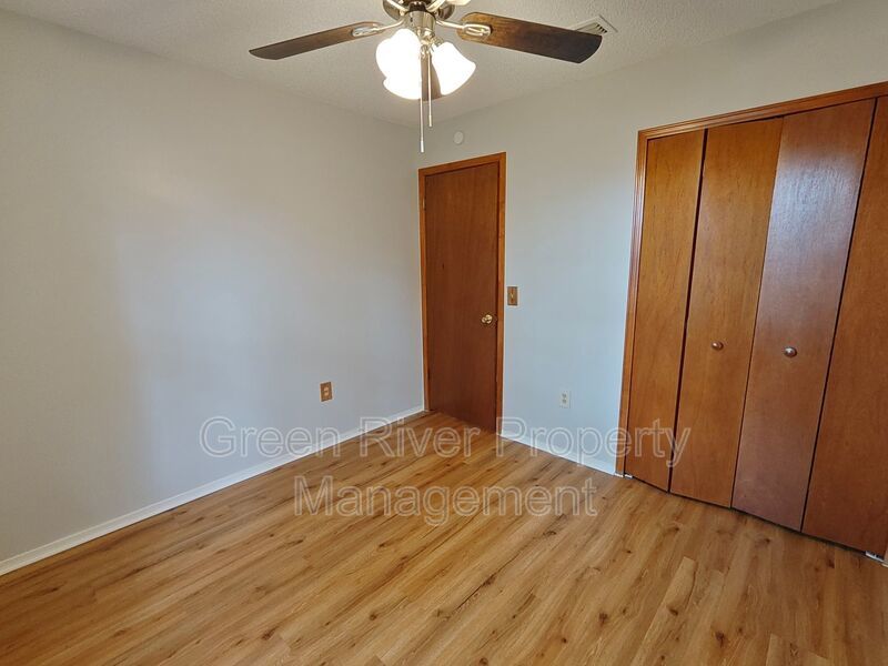 Beautiful 3BR/2BA Home with Garage, Screened Porch & Fenced Yard! property image